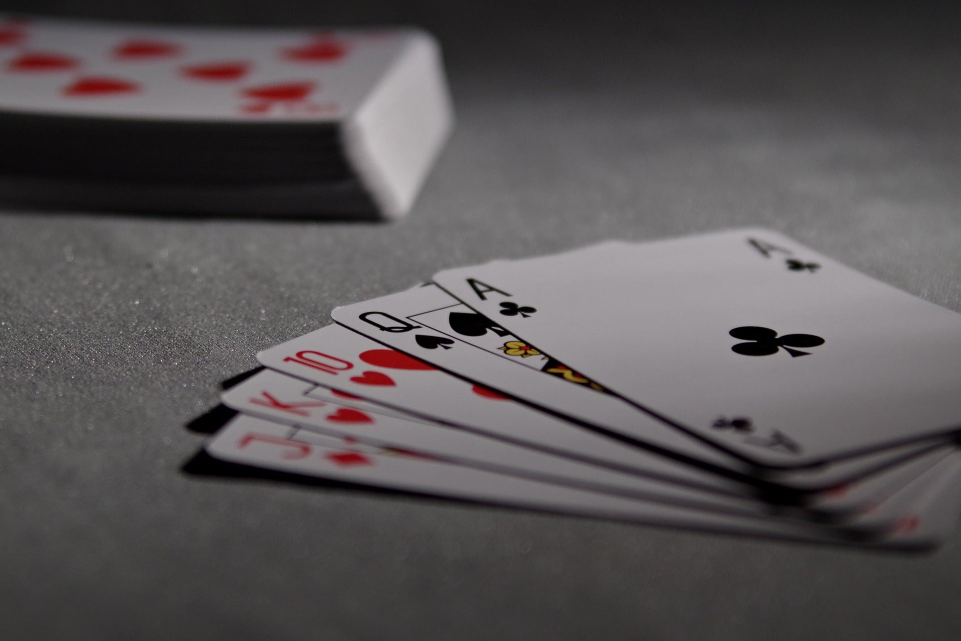 COPAG Pokerkarten aus 100% Plastik für Amateur und professionelle Pokerspieler günstig auf Jasswelt.ch kaufen