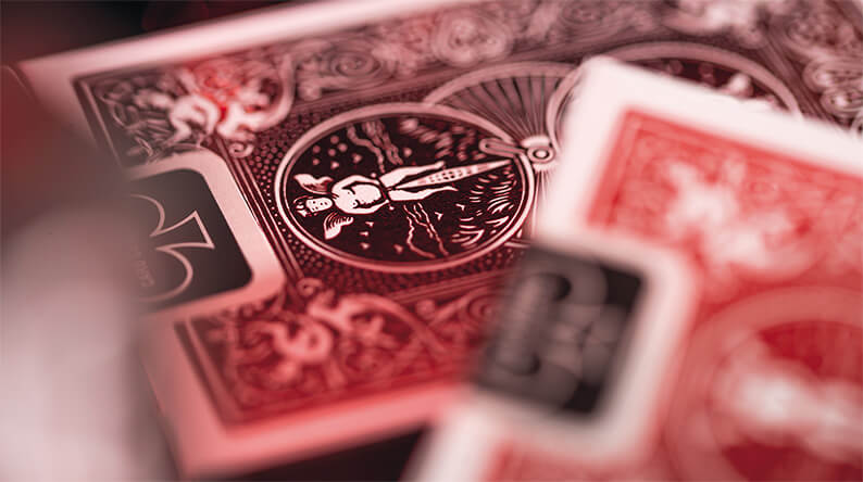Bicycle Metalluxe Red Pokerkarten günstig online kaufen auf Jasswelt.ch. Edel
