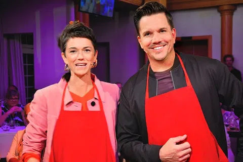 Samschtig Jass vom 15.11.2025 mit Sven Epiney und Sarah Spale im Film Betty Bossi