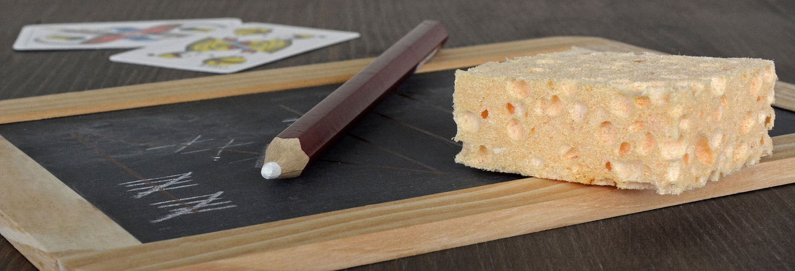 Auf Jasswelt.ch gibt es ein riesiges Sortiment rund ums Jassen sowie Gesellschaftsspiele. Günstig online kaufen