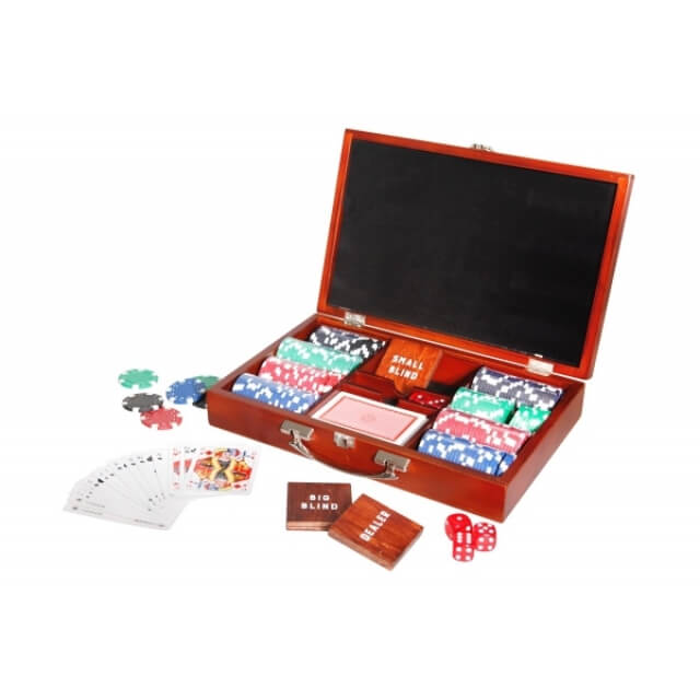 Pokerset im Holzkoffer von Natural Games. Edles Design kombiniert mit Nachhaltigkeit.