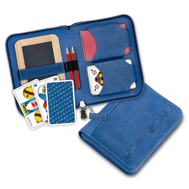 Premium Jassgarnitur Blue Sky mit Deutschschweizer Jasskarten in Designer Qualität.