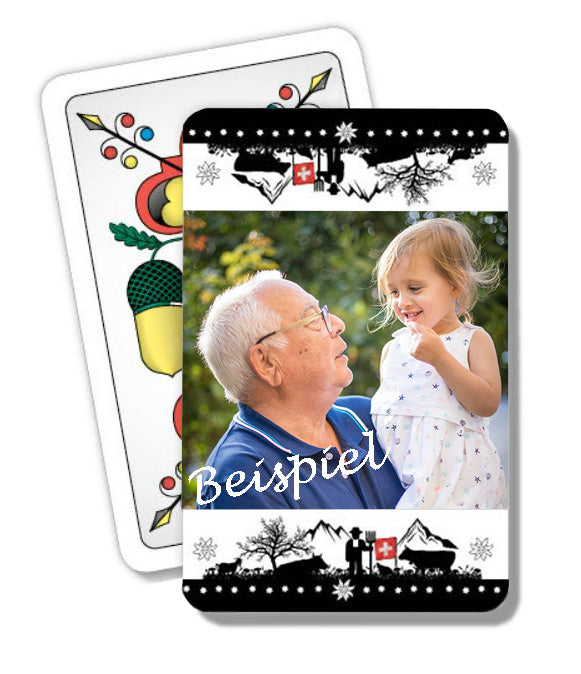 Personalisierte Deutschschweizer Jasskarten mit Scherenschnitt auf Rückseite. Günstig online kaufen.