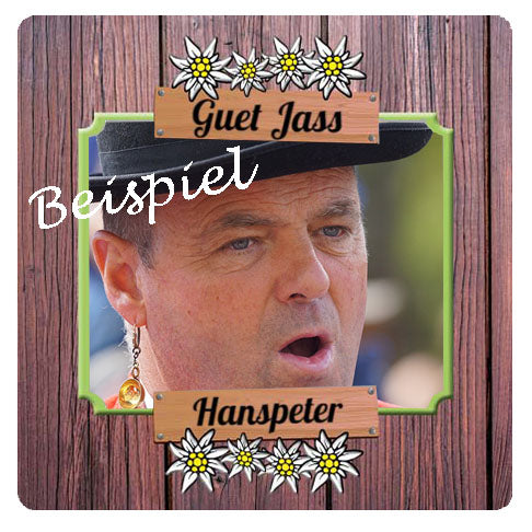 Personalisierter Jasstepich Holz mit eigenem Foto, Design oder Firmenlogo. Musterbeispiel mit Foto.