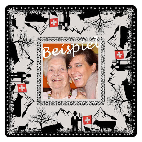 Personalisierter Jassteppich selbst gestalten mit Scherenschnittmotiv. Beispielmuster mit Bild.